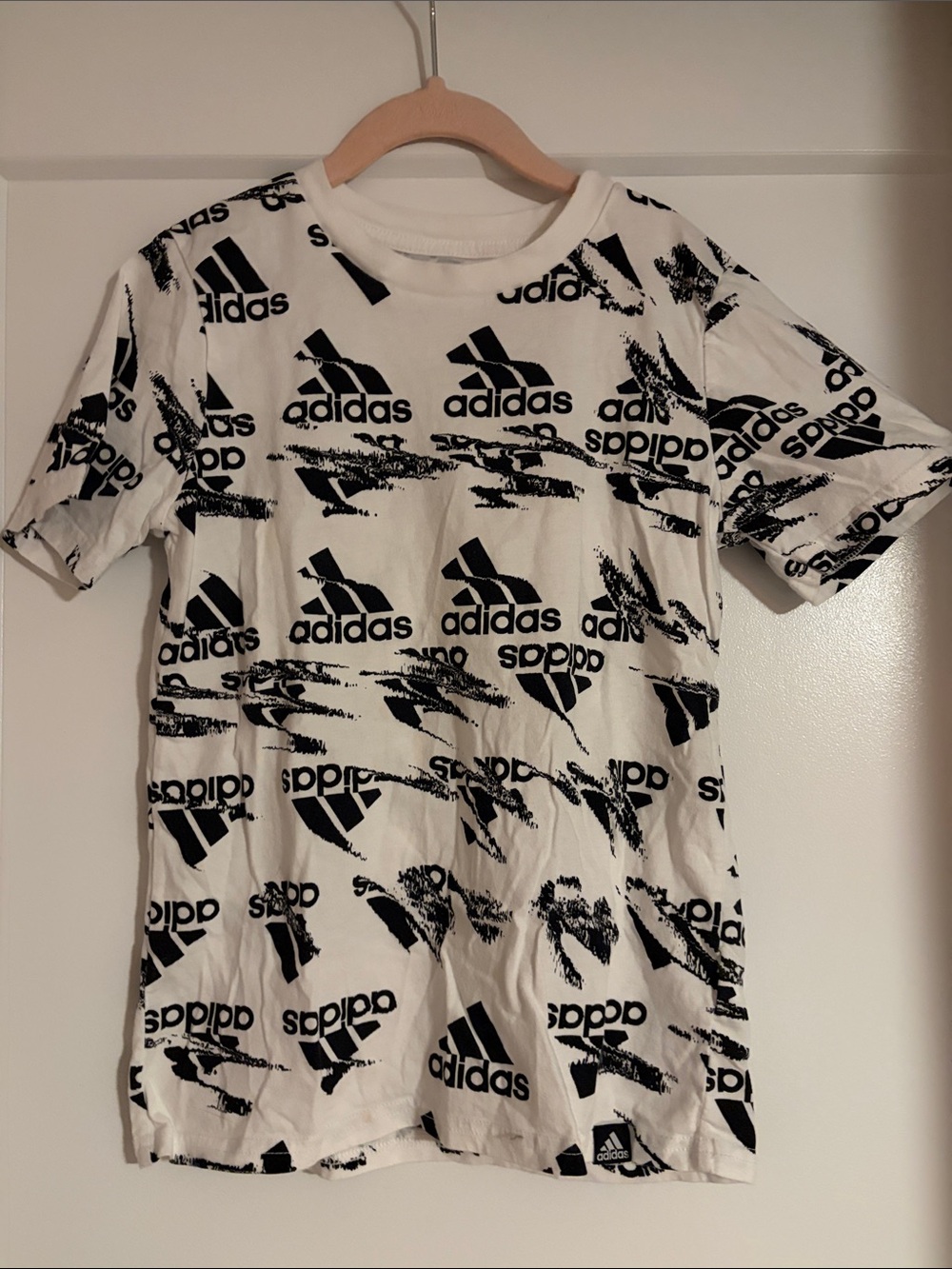 SZ 7 adidas White Short Sleeve Tee with Black All-Over Logo Print